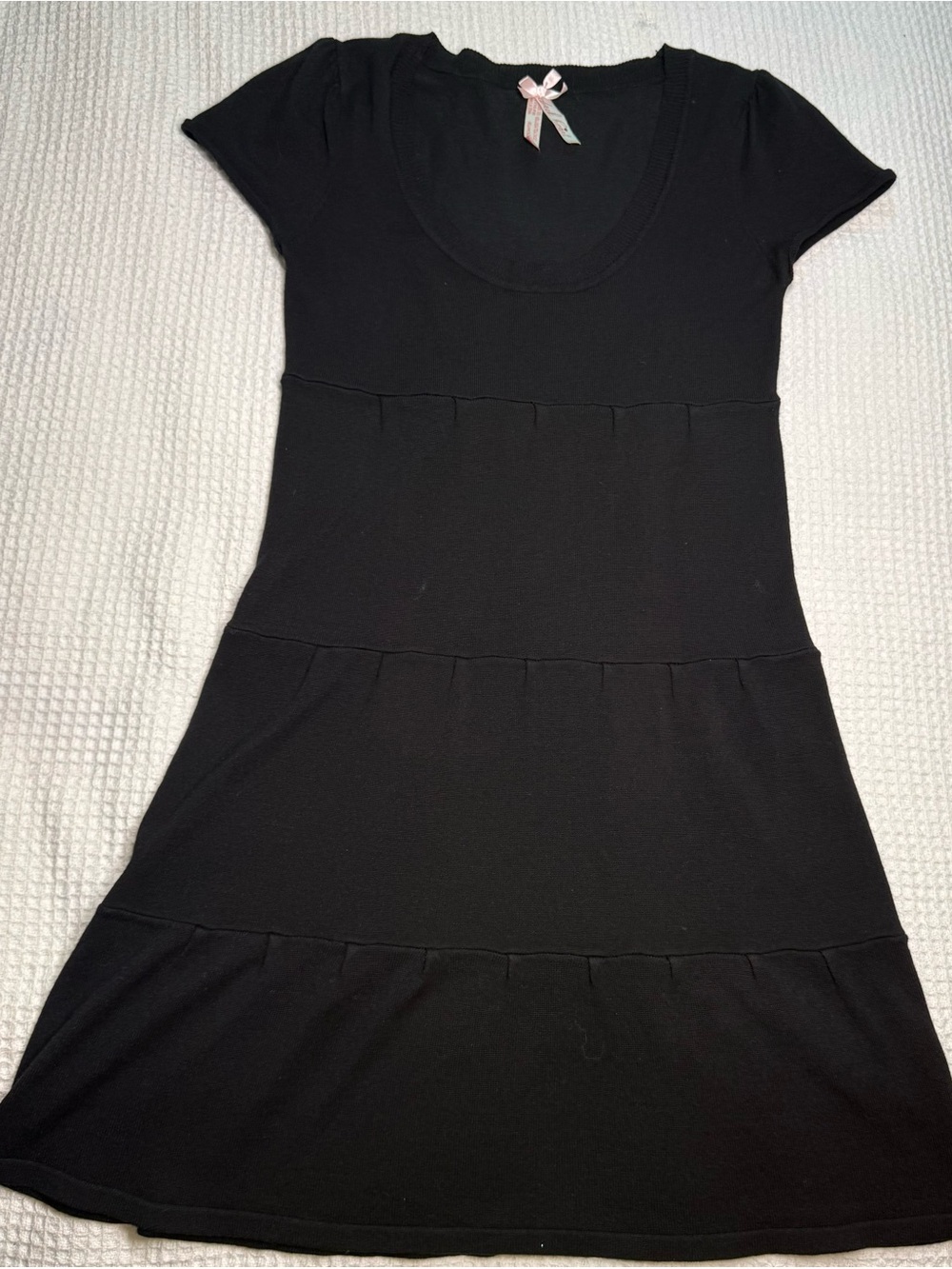 Misses size M black tiered knit dress